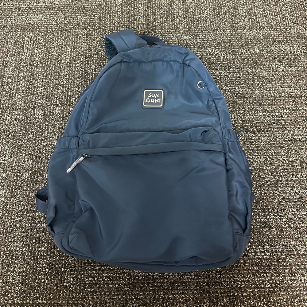 SUN EIGHT School Backpack for College, Kids Backpack Lightweight Large Capacity